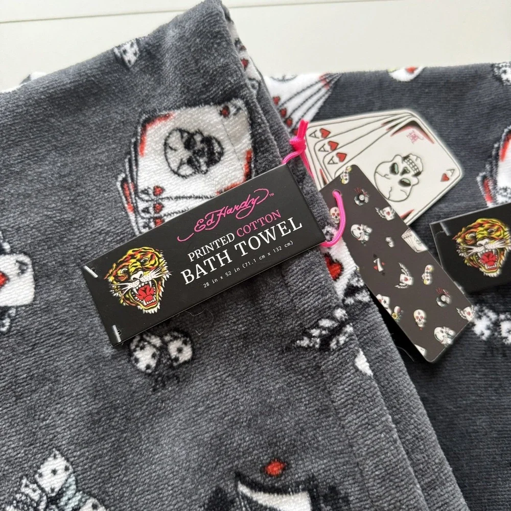 Ed Hardy Bath Towel Set Grey Aces Lucky 7 Skull 8 Ball Dice NWT